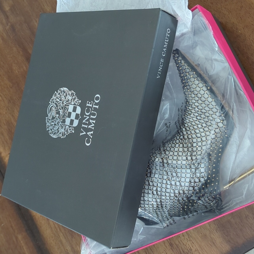 Nib vince camuto kiskia mesh bootie 6.5